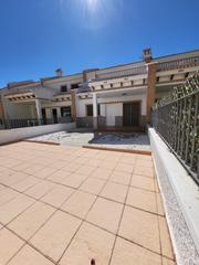 Xalet a San Miguel de Salinas. Chalet adosado reformado con piscina y garaje