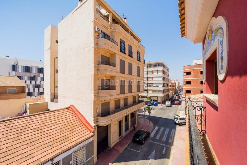 Foto b07a4bf8-8b3a-4fdd-b2d8-d4ba5483be2f. Edificio in Centro - Muelle Pesquero Torrevieja
