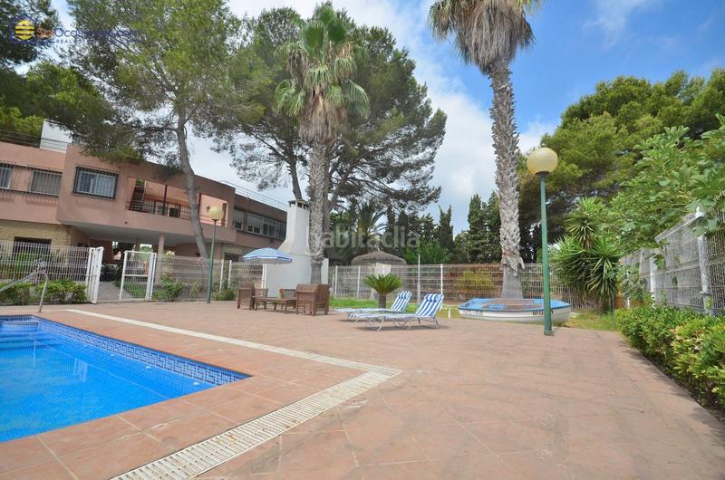 Foto ce39b45f-6d0e-47af-9da1-ab2867e4537a. Chalet en calle diseminados 81 extraordinaria villa en los balcones en Torrevieja