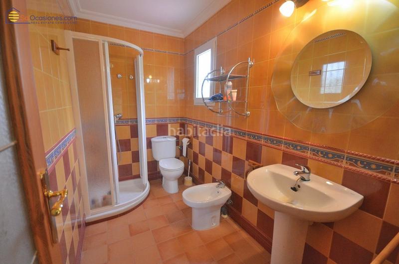 Foto cf97c0c3-9a24-4ae4-ba82-99b088708c93. Chalet en calle diseminados 81 extraordinaria villa en los balcones en Torrevieja