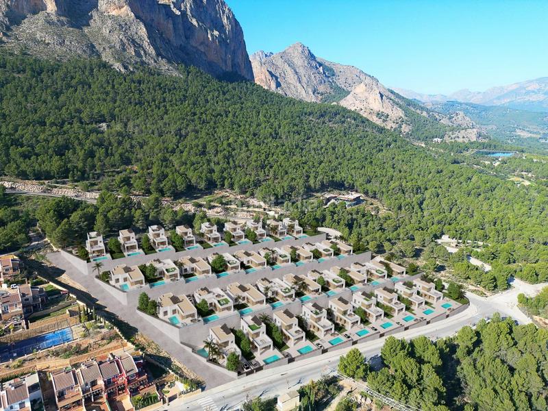 Foto c4d0dcaa-7f0c-4023-9f12-890281a0d265. Chalet impresionantes villas de nueva construcción con vistas al mar en Polop