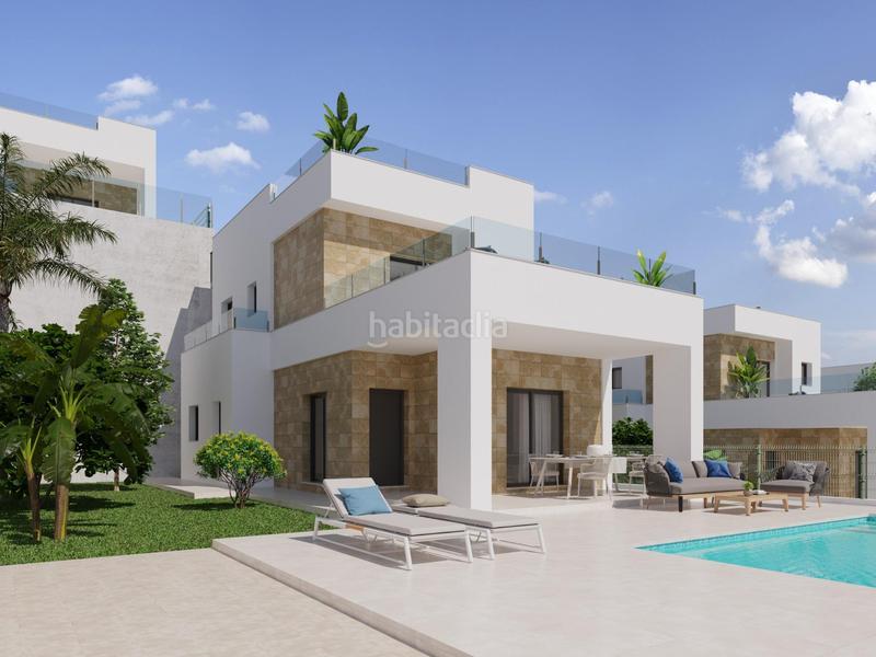 Foto df5782e0-ce06-45c8-a0d9-269c6f3ef44d. Chalet impresionantes villas de nueva construcción con vistas al mar en Polop