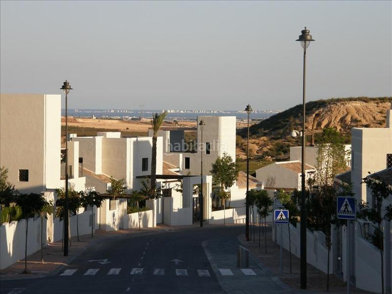Foto 181a6a5b-5cd4-4bf9-8607-f42193cf76de. Chalet elegantes villas independientes con piscina privada en peraleja golf resort costa cálida en Murcia