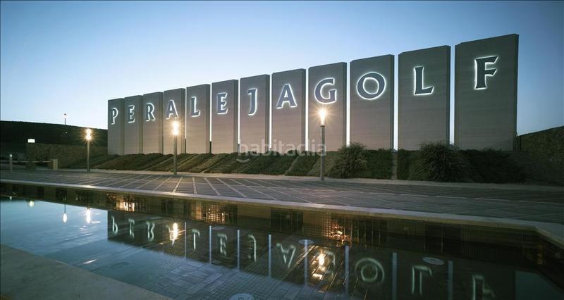 Foto e273b4ee-cbf4-4e76-aabd-aa6faa147653. Chalet elegantes villas independientes con piscina privada en peraleja golf resort costa cálida en Murcia