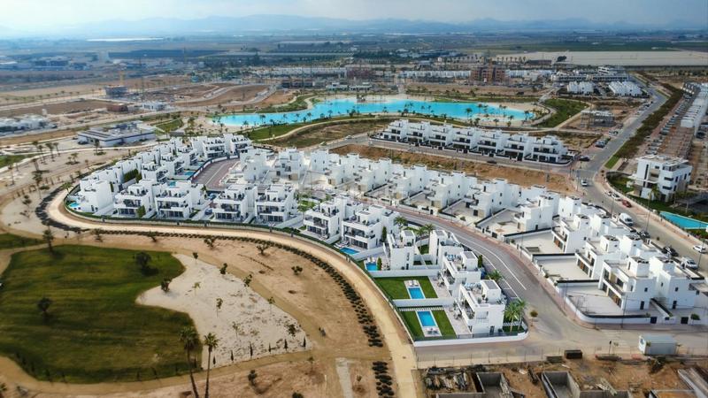 Foto f8a92340-499f-4bc4-a95d-3c6347ac1dda. Chalet avec parking piscine dans Mar Menor golf Torre - Pacheco