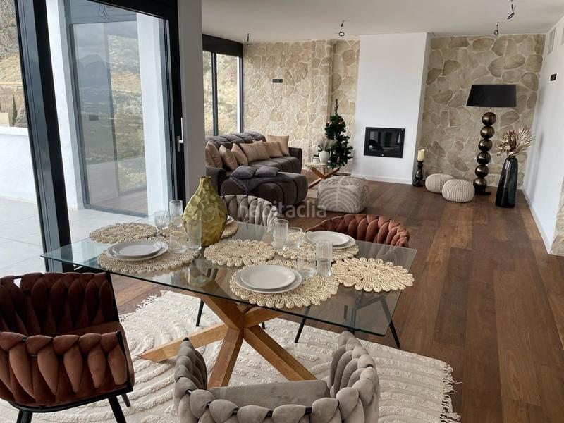 Foto 76109829-1278-45e9-8f2a-7abbb8f040c9. Casa bifamiliare con parcheggio piscina in Altea la vella Altea