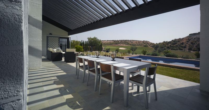 Foto 857d3b79-a990-47e7-83e4-6767e18e010d. Chalet elegantes villas independientes con piscina privada en peraleja golf resort costa cálida en Murcia