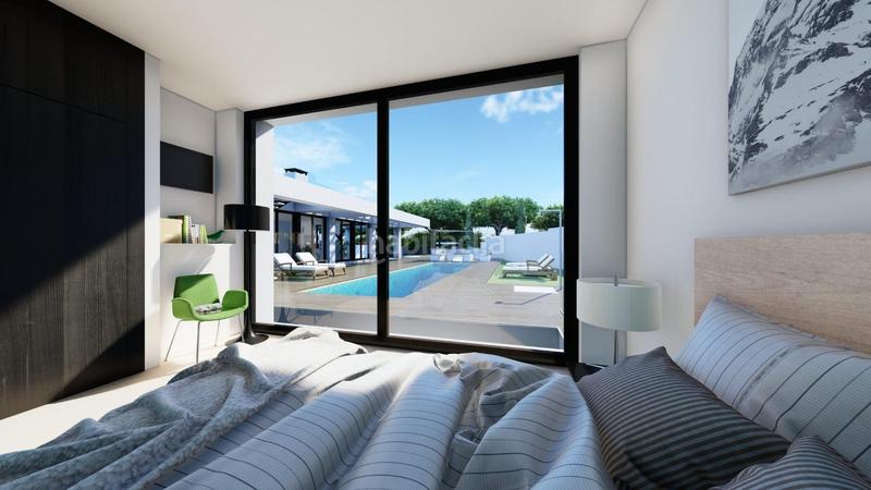 Foto af3c3746-d5f9-448f-9237-9b47efb2f393. Chalet avec parking piscine dans El Faro de Calaburra - Chaparral Mijas