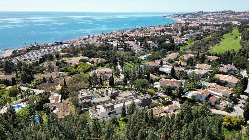 Foto df1750eb-4449-44c3-bebc-06f4fae8732c. Chalet avec parking piscine dans El Faro de Calaburra - Chaparral Mijas