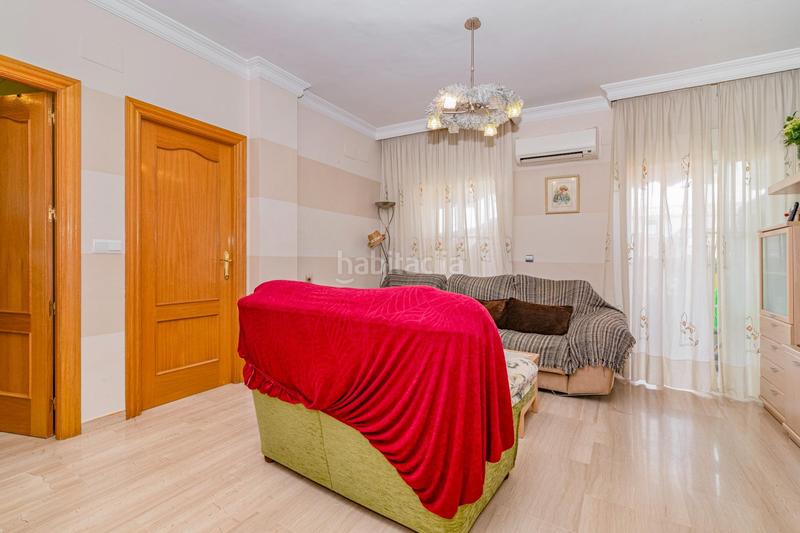 Foto 82fa1319-dcba-460e-89e9-b7a4b84f89a1. Piso  con terraza, garaje y trastero en venta Híjar, granada en Gabias (Las)