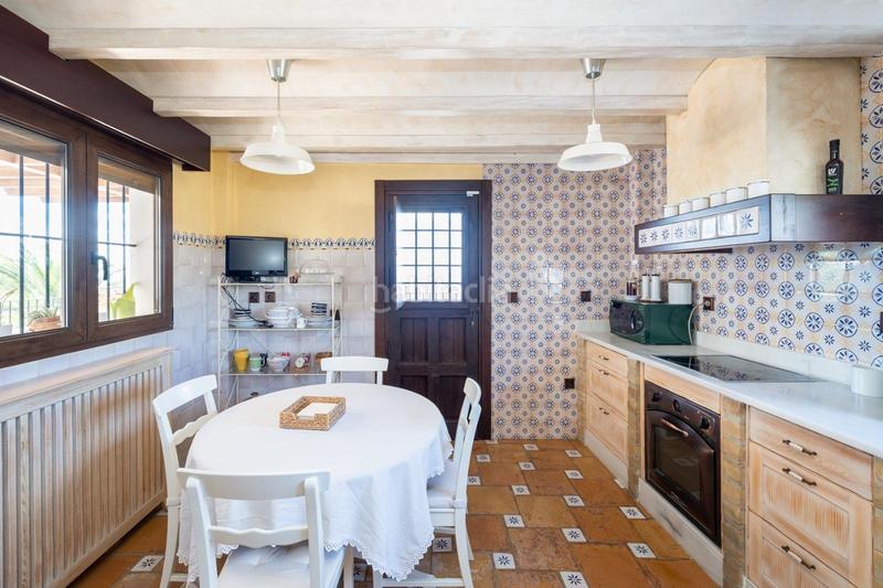 Foto b3b0a71a-8f30-4947-af48-2627e43edeeb. Chalet mit pool in Altos de la Zubia Zubia (La)