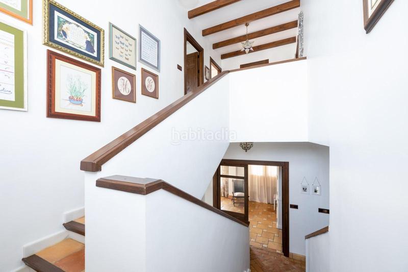 Foto bc1803c9-6046-467c-99fe-5d9b01ce0259. Chalet with pool in Altos de la Zubia Zubia (La)