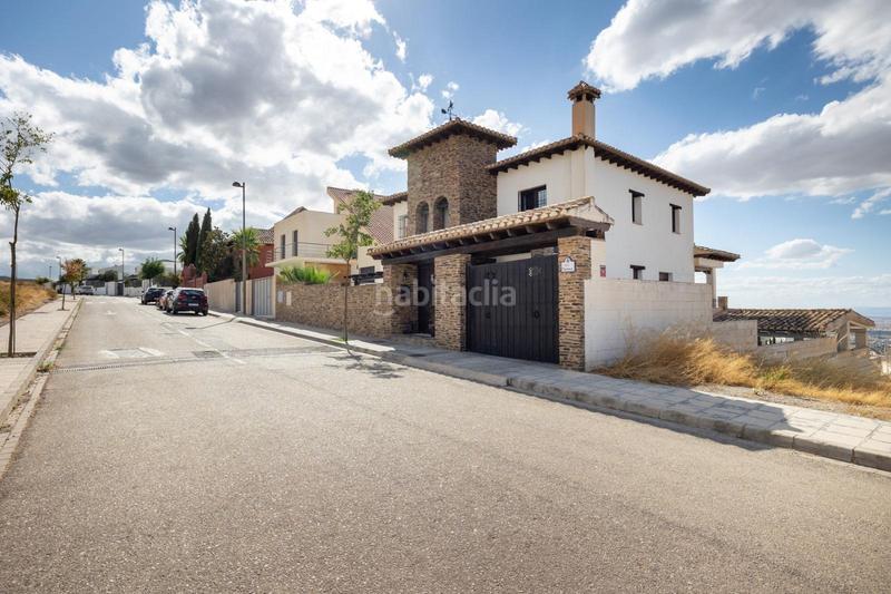 Foto 9bf9fdce-3d68-4df2-be37-42a15e204dc5. Chalet en Altos de la Zubia Zubia (La)