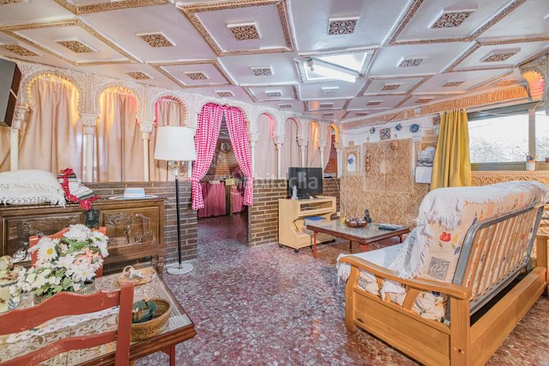 Foto 5cb04869-5cc2-4787-a390-094513203d1f. Chalet ogijares chalet independiente en parcela de 1350 metros cuadrados. en Ogíjares