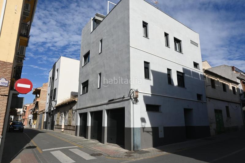 Foto 473cc088-e35d-4697-a5b7-a9f943efa4e9. Casa adosada casa para reformar o para derribar de 175 metros de superficie !!! en Maracena
