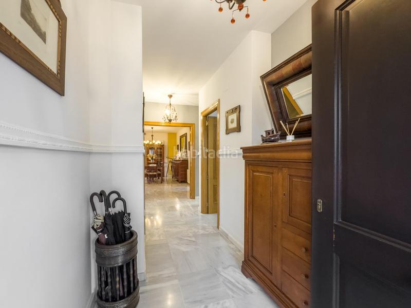 Foto a01157b7-60ab-4c03-9ee5-f154da101ccb. Casa en calle la rioja chalet pareado en las gabias. para entrar a vivir. en Gabias (Las)