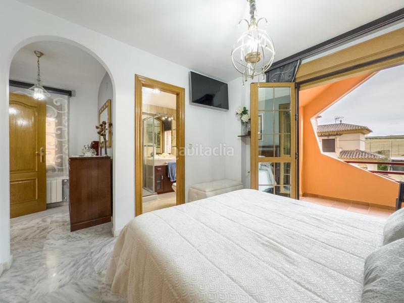 Foto ee83f851-0689-487d-a3bd-001fde27704c. Casa en calle la rioja chalet pareado en las gabias. para entrar a vivir. en Gabias (Las)