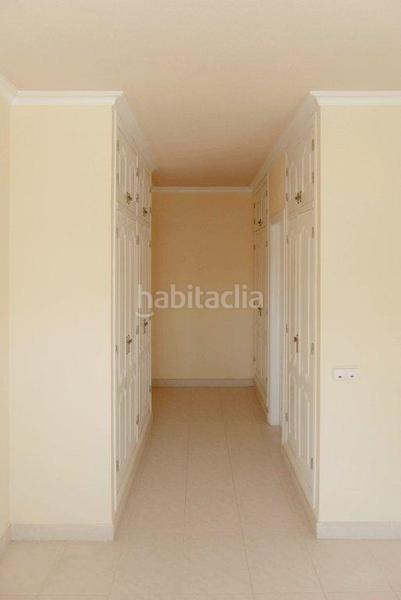 Foto 2fbf25a8-bf09-4b91-9229-f1a247cb1855. Chalet avec parking piscine dans Veneziola Manga del Mar Menor (La)