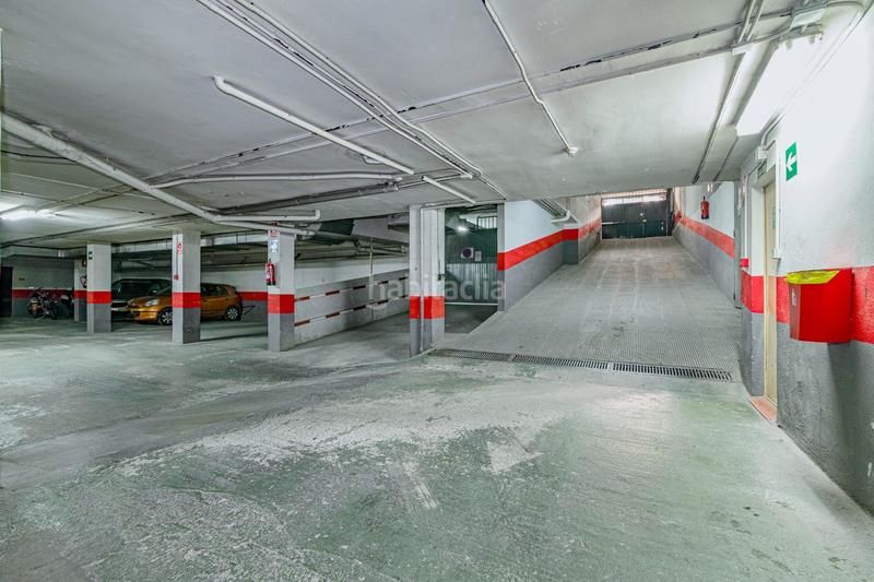Foto beddf355-8713-4f9c-a2e2-fa0580a0fa24. Piso amplio piso en el centro con terraza, garaje y 3 trasteros. en Maracena