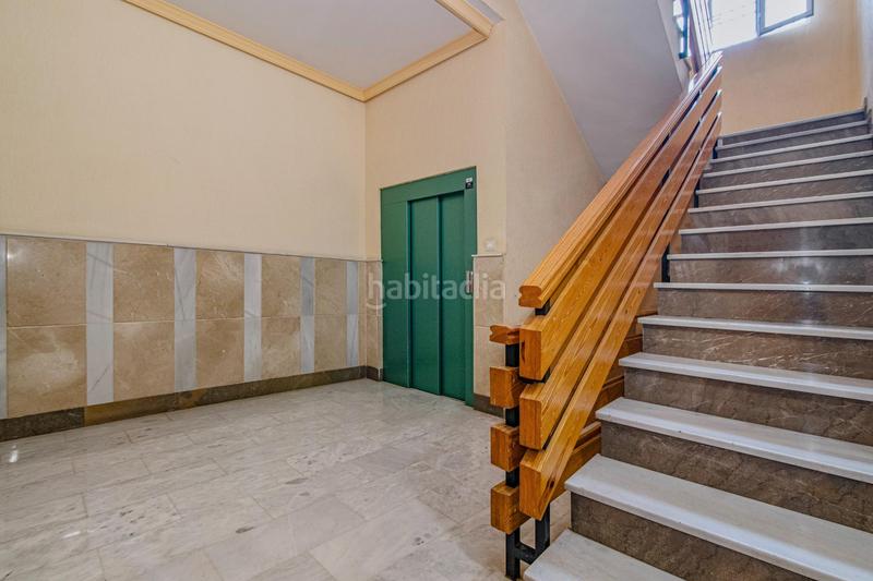 Foto de4c7ae2-53b3-4c1a-940f-8618e3106ff1. Piso amplio piso en el centro con terraza, garaje y 3 trasteros. en Maracena