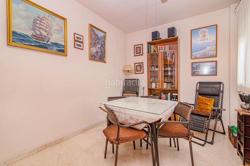 Foto f07e872d-c13f-4512-98df-2c7d63198c7f. Piso amplio piso en el centro con terraza, garaje y 3 trasteros. en Maracena