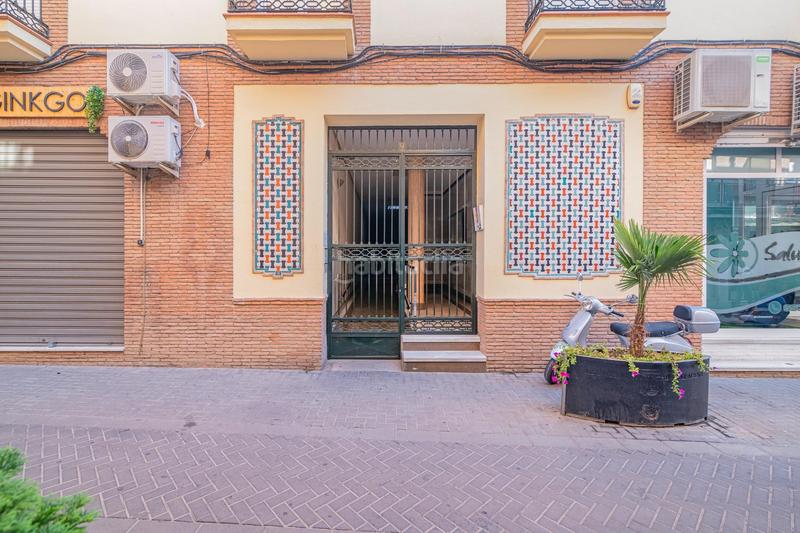 Foto fee945b1-9f36-4b3c-a801-0e856a7c2186. Piso amplio piso en el centro con terraza, garaje y 3 trasteros. en Maracena