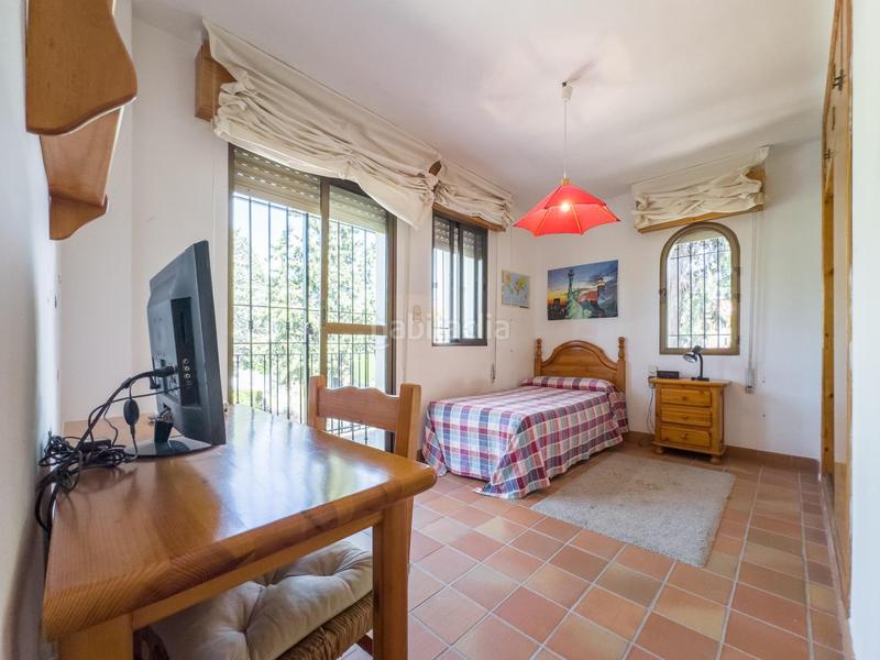 Foto 1cfc039f-96f7-45c5-9834-bf1a2f76574d. Chalet en calle pinsapo (cub) chalet independiente en la prestigiosa urbanizacion pantano de cubillas en Albolote