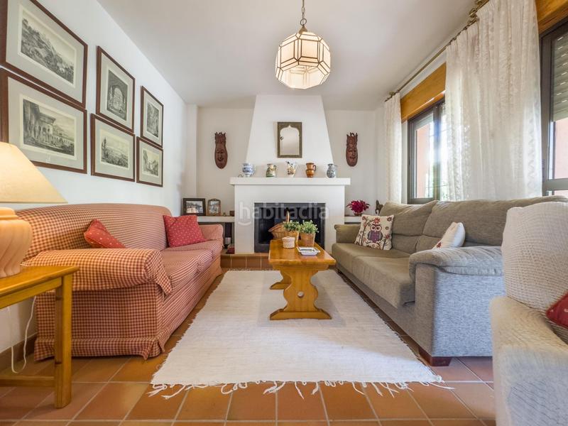 Foto 4cf2b973-c720-4631-bdd3-5cc2c0bcd4f9. Chalet en calle pinsapo (cub) chalet independiente en la prestigiosa urbanizacion pantano de cubillas en Albolote