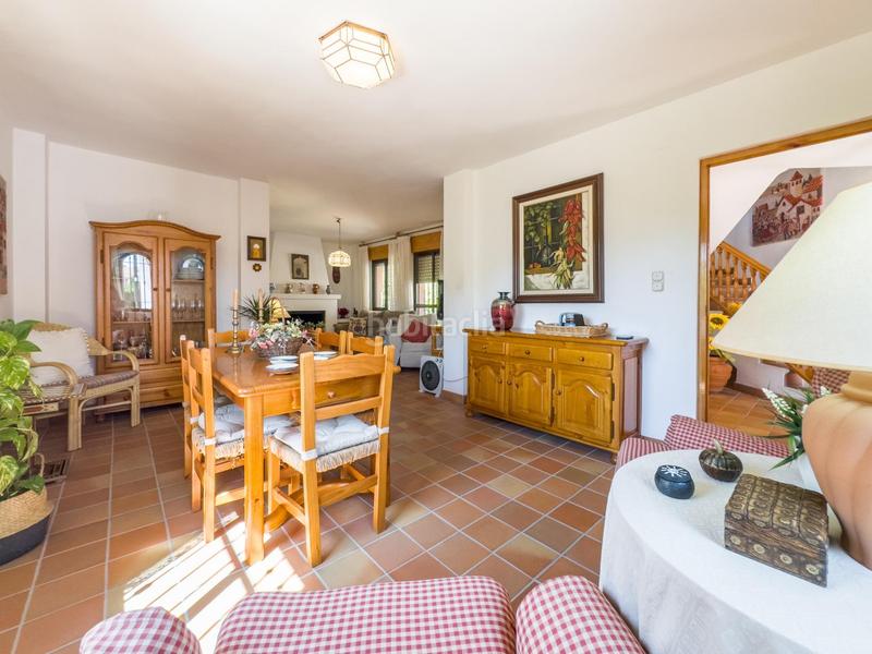 Foto 564f80cc-8ae7-4faa-bdd1-6f10f1b497b5. Chalet en calle pinsapo (cub) chalet independiente en la prestigiosa urbanizacion pantano de cubillas en Albolote