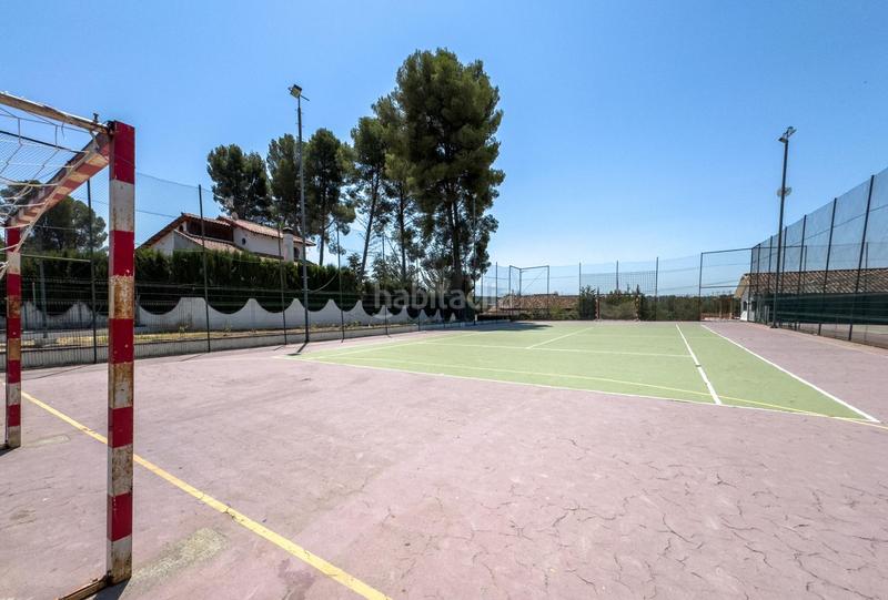 Foto e2a9565e-0a65-476e-b958-3b32a48bd32c. Chalet en calle pinsapo (cub) chalet independiente en la prestigiosa urbanizacion pantano de cubillas en Albolote