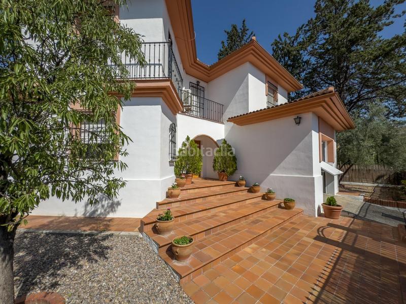 Foto f57a18b8-7f6e-4fc1-9faa-3c4f42af414d. Chalet en calle pinsapo (cub) chalet independiente en la prestigiosa urbanizacion pantano de cubillas en Albolote