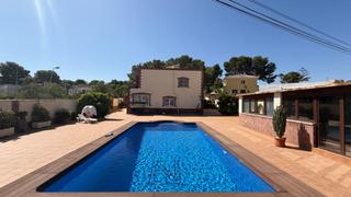 Chalet in Los Balcones-Los Altos