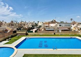 Casa aparellada a Zona Carrefour - Urbanizaciones
