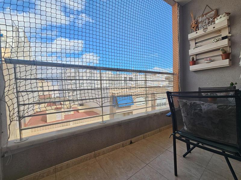 Foto 0fd49d8d-fd70-4f97-9f3e-8bad11c70d49. Appartement dans calle ramon gallud 98 dans Las Piscinas Naturales Torrevieja