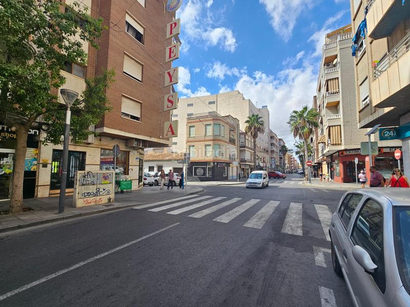 Foto 30486ac5-13dc-40c4-ac81-917a1188616c. Appartement dans calle ramon gallud 98 dans Las Piscinas Naturales Torrevieja