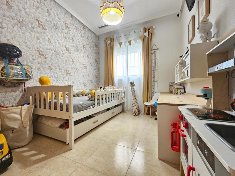 Foto cccda9a0-8092-482d-abda-dafbb839be23. Appartement dans calle ramon gallud 98 dans Las Piscinas Naturales Torrevieja