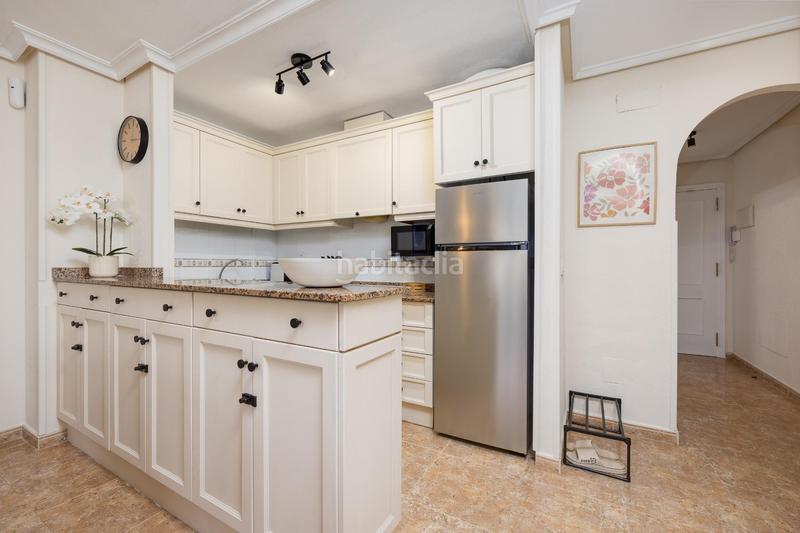 Foto 2f2cc383-63a2-40a1-b26a-accca4176715. Apartament amb piscina a Antonio Machado Torrevieja