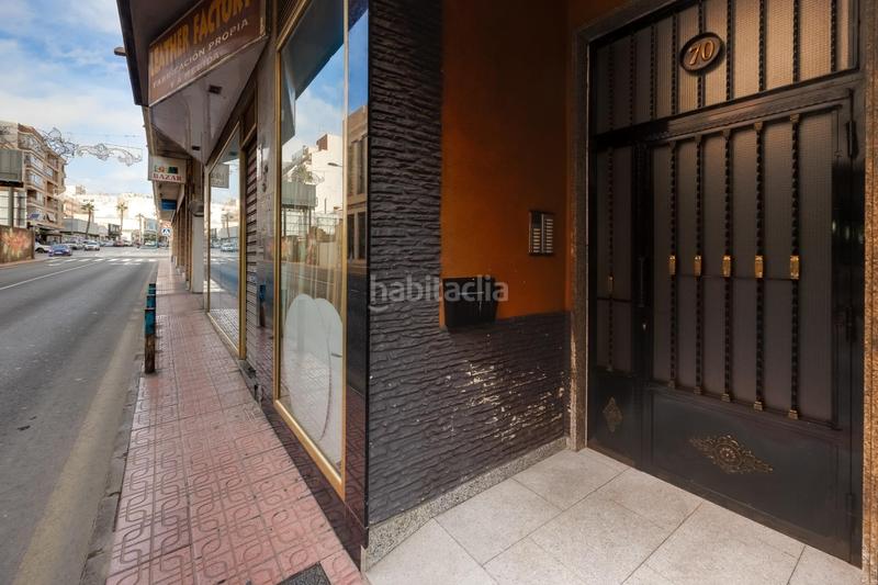 Foto 3d98f431-e2f6-4786-9770-f669a394bfe8. Apartament amb piscina a Antonio Machado Torrevieja