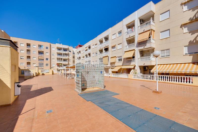 Foto 5a760748-e41f-436f-8665-9536a6c7502f. Apartament amb piscina a Antonio Machado Torrevieja