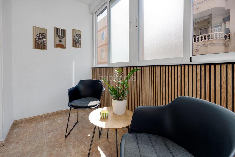 Foto 8672333d-b914-4c2a-8bf0-7db679362ef6. Apartament amb piscina a Antonio Machado Torrevieja