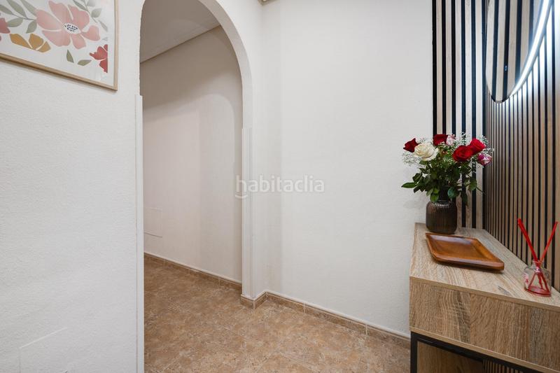 Foto d7f0c0fd-09a4-4f98-ad5b-493b618a972b. Apartament amb piscina a Antonio Machado Torrevieja