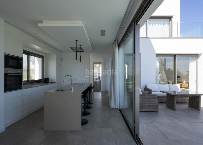 Foto 02b5bf03-b586-4fbe-8663-07ffa08652f1. Xalet amb aparcament piscina a El Faro de Calaburra - Chaparral Mijas