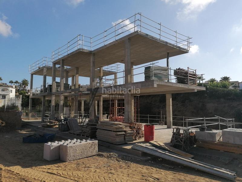 Foto 80ffd433-f7b0-4b19-a09a-d832e2a3e17d. Xalet amb aparcament piscina a El Faro de Calaburra - Chaparral Mijas