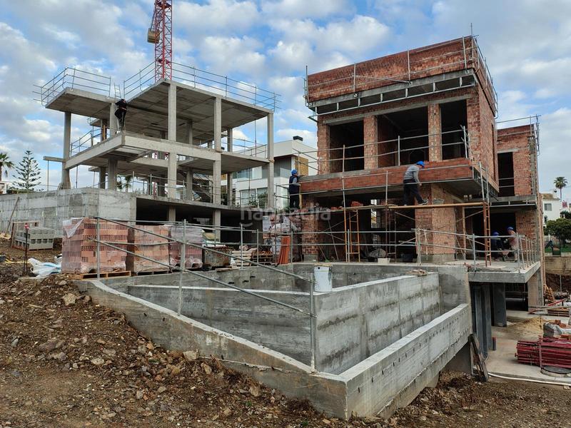 Foto de3854d6-807a-4b99-b430-4881f3e4bb93. Xalet amb aparcament piscina a El Faro de Calaburra - Chaparral Mijas