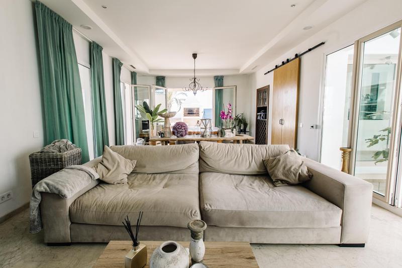 Foto 04ada02b-fc70-43bc-8fbc-3eed73336633. Chalet avec parking piscine dans La Concha - Resina Golf Estepona