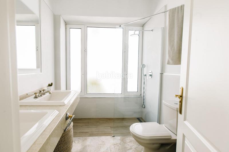 Foto 06b6cc6c-8d5a-43ab-916e-7e790c075943. Chalet avec parking piscine dans La Concha - Resina Golf Estepona