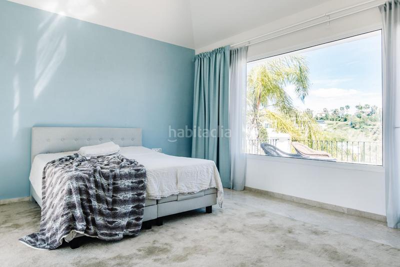 Foto 2b4bf354-5ccb-4cc0-8b61-81c9a8f05247. Chalet avec parking piscine dans La Concha - Resina Golf Estepona