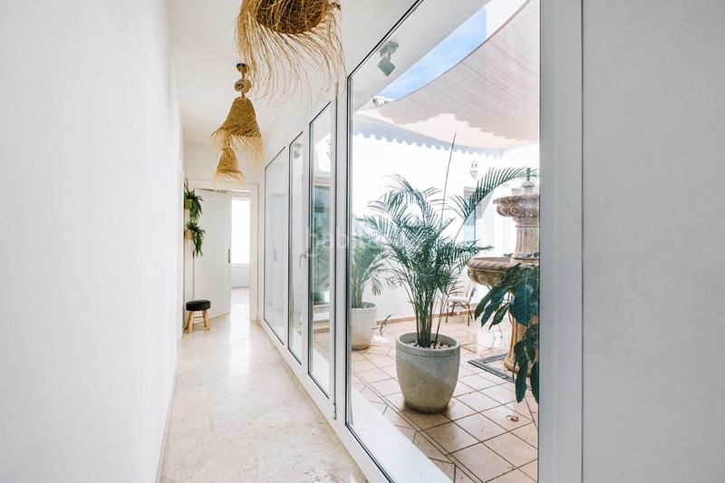 Foto 2fcbf4af-50e5-423e-a1e7-cf9609e01fe7. Chalet avec parking piscine dans La Concha - Resina Golf Estepona