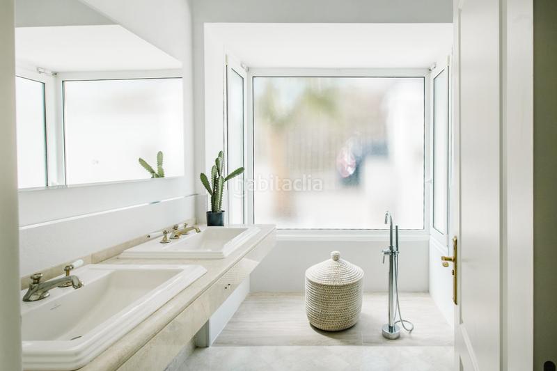 Foto 6c366254-6cd5-4fbf-9a13-b3e3cfe93411. Chalet avec parking piscine dans La Concha - Resina Golf Estepona