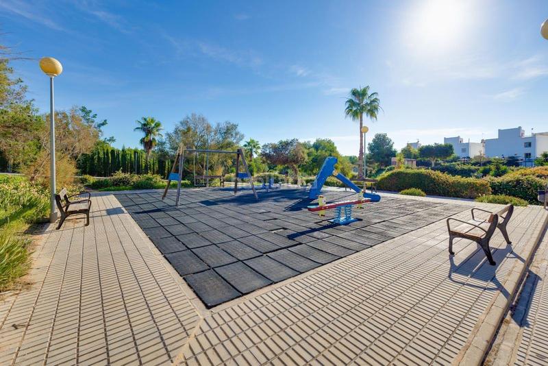 Foto 32b8202c-3897-4e3c-9421-f71293cc6426. Casa en La Florida Orihuela